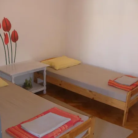 Apartment With Parking Space - 17058 *